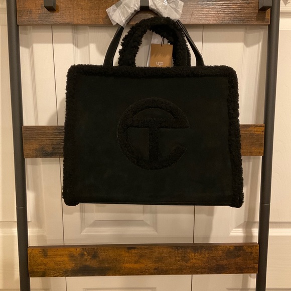 🆕UGG X TELFAR MEDIUM SHOPPER SHEARLING & SUEDE BLACK TOTE BAG - Picture 5 of 16